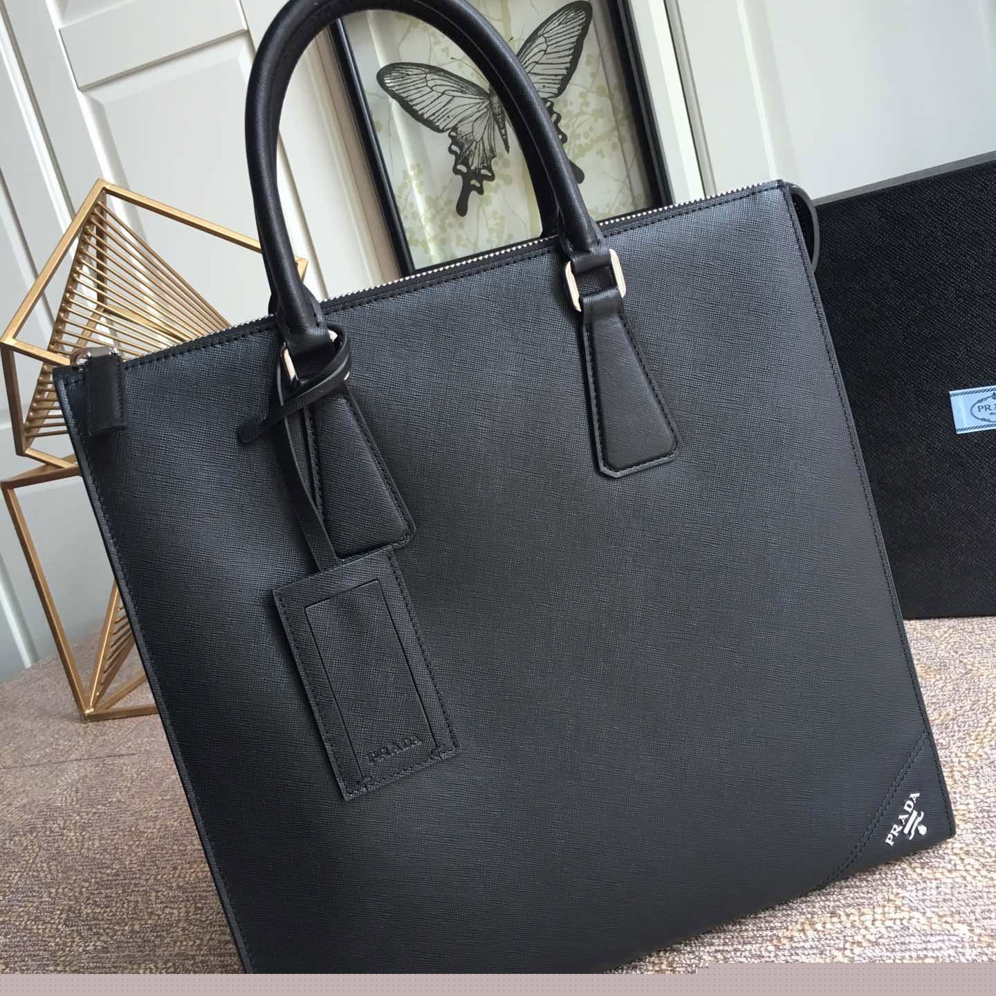 Pra*a top handle bags